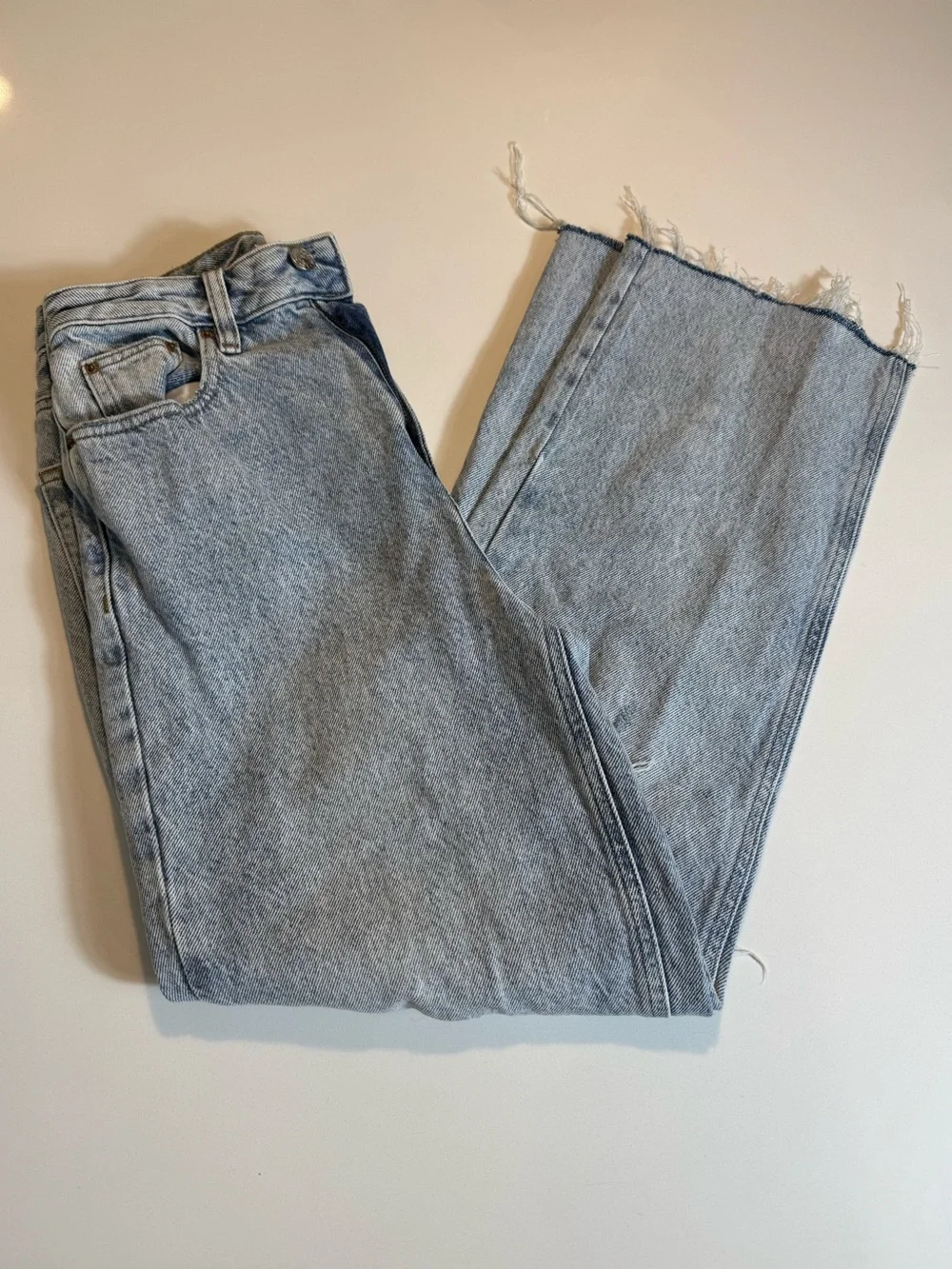 PacSun 90’s Boyfriend Distressed High Rise WideLeg Jeans Light Wash RawHem Sz26